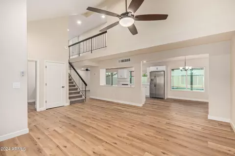 1620 E Weathervane Ln, Tempe, AZ 85283 photo 4