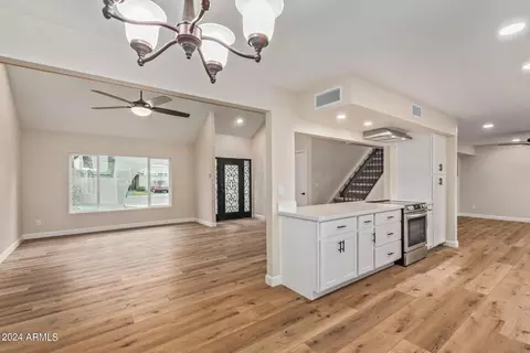 1620 E Weathervane Ln, Tempe, AZ 85283 photo 9