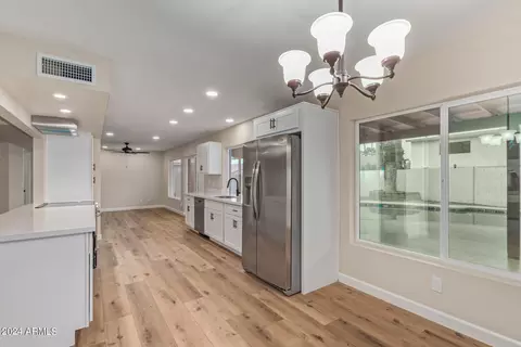 1620 E Weathervane Ln, Tempe, AZ 85283 photo 8