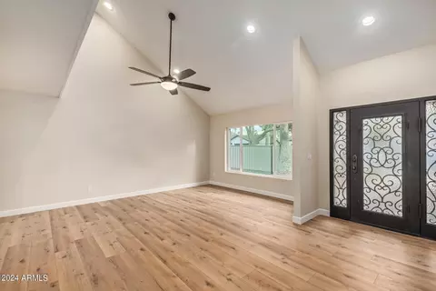 1620 E Weathervane Ln, Tempe, AZ 85283 photo 5