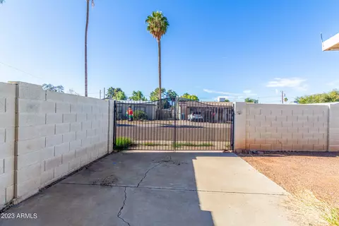 2302 E Delgado St, Phoenix, AZ 85022 photo 2