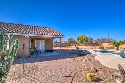 2806 S Channing Cir, Mesa, AZ 85212
