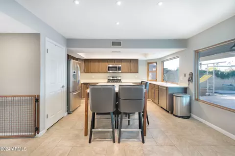 4523 E Hearn Rd, Phoenix, AZ 85032 photo 12