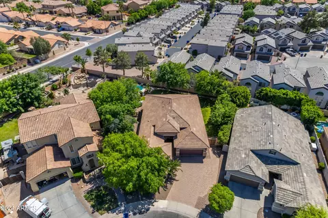View/Area - 1079 W Laredo Ave, Gilbert, AZ 85233 photo 1 of 7