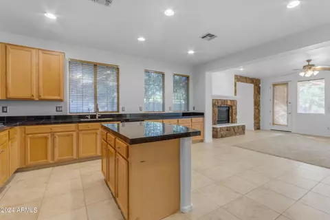 Kitchen - 1079 W Laredo Ave, Gilbert, AZ 85233 photo 2 of 5