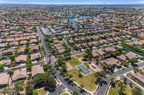 View/Area - 1079 W Laredo Ave, Gilbert, AZ 85233 photo 6 of 7