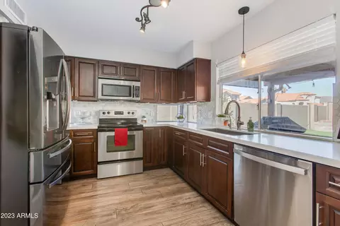3220 E Silverwood Dr, Phoenix, AZ 85048 photo 6