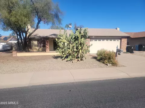 2746 W Villa Maria Dr, Phoenix, AZ 85053