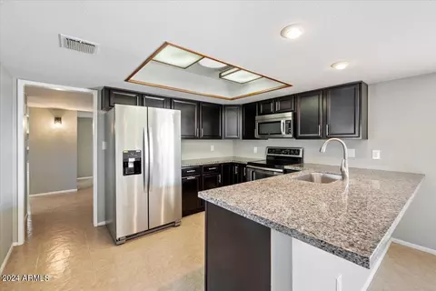 4434 E Coconino St, Phoenix, AZ 85044 photo 8