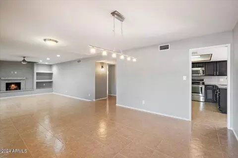4434 E Coconino St, Phoenix, AZ 85044 photo 3