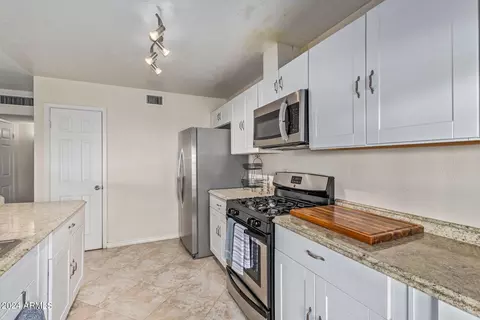 6110 N 24th Dr, Phoenix, AZ 85015 photo 13