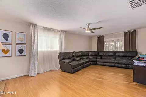 6110 N 24th Dr, Phoenix, AZ 85015 photo 7