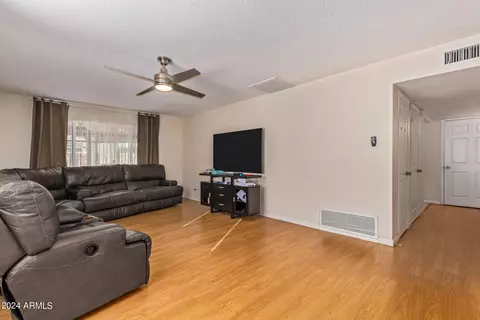 6110 N 24th Dr, Phoenix, AZ 85015 photo 5