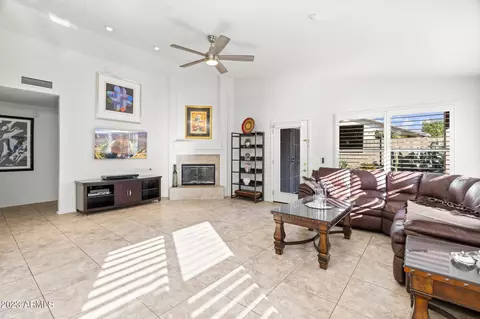 4350 E Lone Cactus Dr, Phoenix, AZ 85050 photo 5