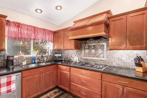 5247 Emelita Ave, Mesa, AZ 85206 photo 9