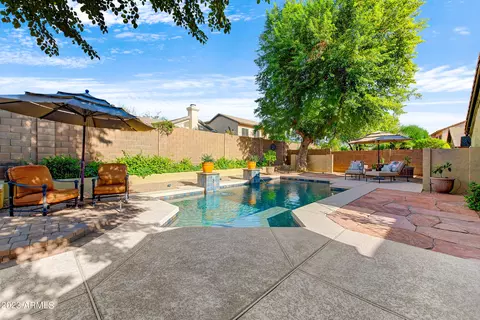 4014 E Via Montoya Dr, Phoenix, AZ 85050
