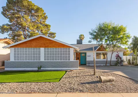3207 W Surrey Ave, Phoenix, AZ 85029