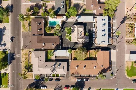 907 E Claremont St, Phoenix, AZ 85014 photo 9