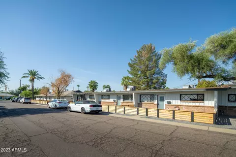 907 E Claremont St, Phoenix, AZ 85014 photo 3