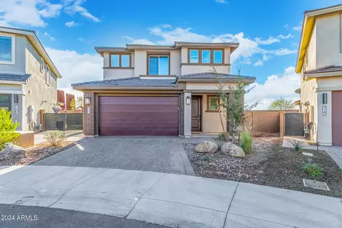 3151 E Tina Dr, Phoenix, AZ 85050 photo 2