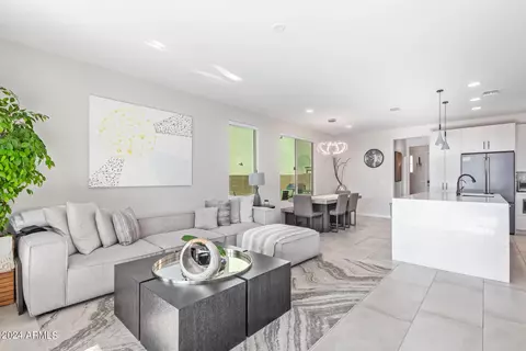 3151 E Tina Dr, Phoenix, AZ 85050 photo 9