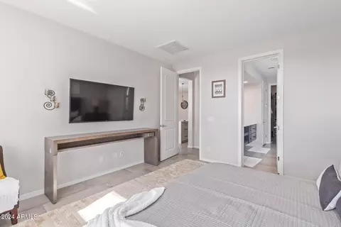 3151 E Tina Dr, Phoenix, AZ 85050 photo 24