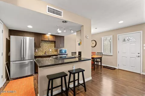 6113 N 79th St, Scottsdale, AZ 85250