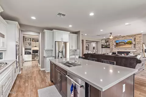 3740 E Blue Spruce Ln, Gilbert, AZ 85298 photo 19