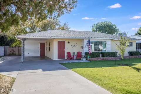 923 E Berridge Ln, Phoenix, AZ 85014 photo 27