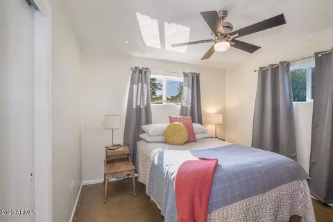923 E Berridge Ln, Phoenix, AZ 85014 photo 15