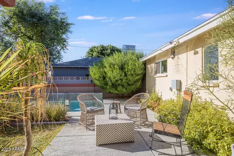 923 E Berridge Ln, Phoenix, AZ 85014 photo 21