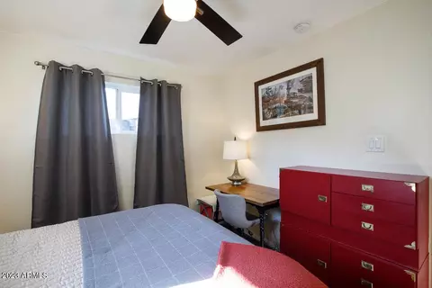 923 E Berridge Ln, Phoenix, AZ 85014 photo 16