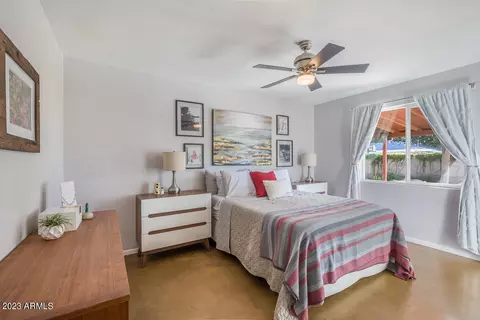 923 E Berridge Ln, Phoenix, AZ 85014 photo 17