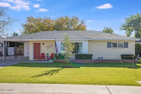 923 E Berridge Ln, Phoenix, AZ 85014