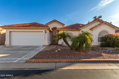6481 S Tournament Ln, Chandler, AZ 85249