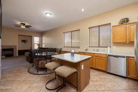1694 E Spur St, Gilbert, AZ 85296 photo 6