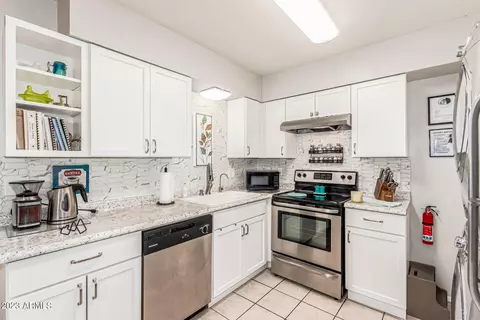 1129 E Vaughn St #A, Tempe, AZ 85283 photo 14