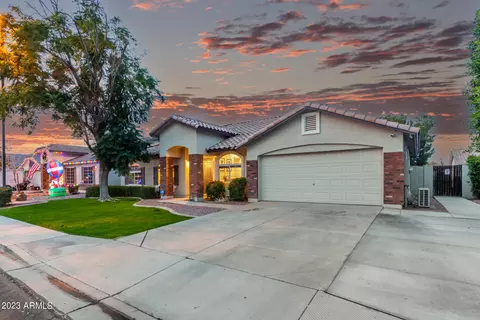 2876 E Toledo Ct, Gilbert, AZ 85295 photo 3