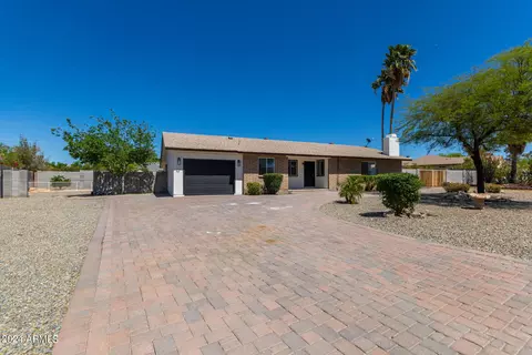 6820 E Menlo St, Mesa, AZ 85207