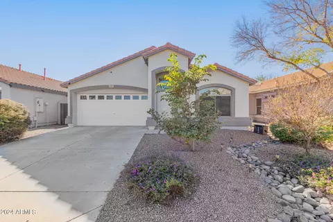 447 E Jeanne Ln, San Tan Valley, AZ 85140
