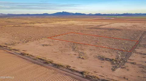 0002 W Long Rifle Rd #2, Aguila, AZ 85320