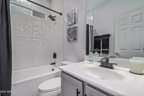Bath - 10936 E Tumbleweed Ave, Mesa, AZ 85212 photo 4 of 6