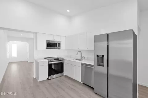 514 E Sequoia Dr, Phoenix, AZ 85024 photo 8