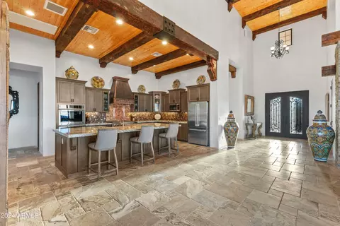 8716 E Regina Cir, Mesa, AZ 85207 photo 16
