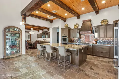 8716 E Regina Cir, Mesa, AZ 85207 photo 17