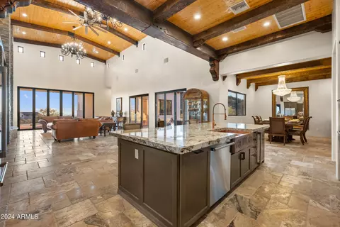 8716 E Regina Cir, Mesa, AZ 85207 photo 15