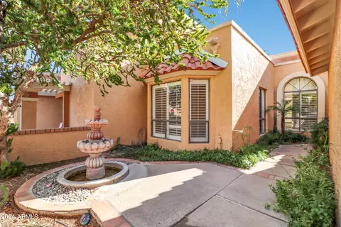 1007 E Desert Cove Ave, Phoenix, AZ 85020 photo 4
