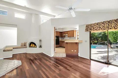1007 E Desert Cove Ave, Phoenix, AZ 85020 photo 10