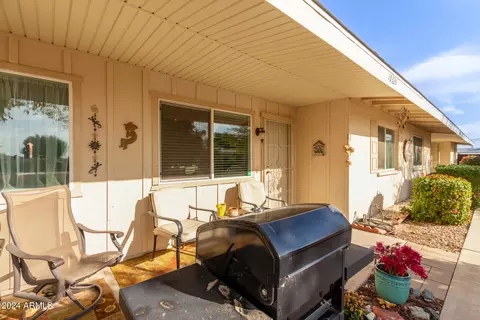 10320 W Deanne Dr, Sun City, AZ 85351