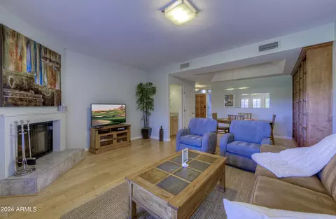 2951 E Rose Ln, Phoenix, AZ 85016 photo 8